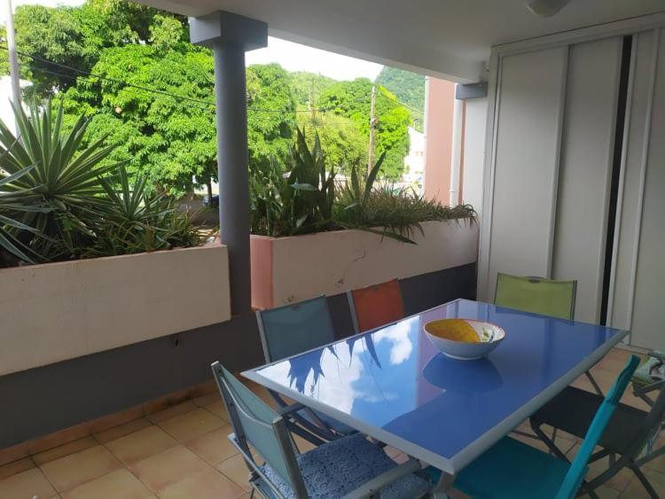Charmant Appartement En Bord De Mer Avec Piscine Gourbeyre Eksteriør bilde