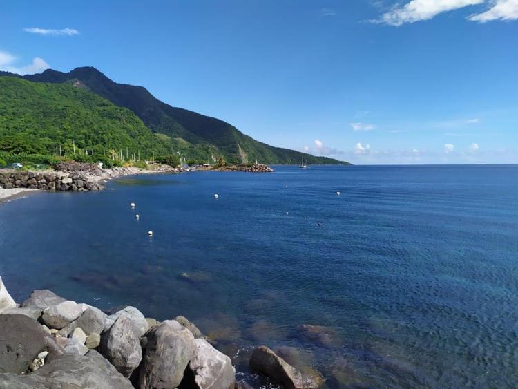 Charmant Appartement En Bord De Mer Avec Piscine Gourbeyre Eksteriør bilde